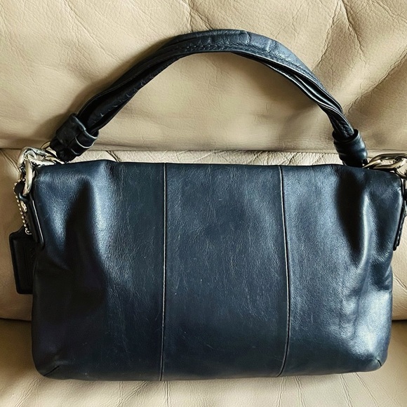 Authentic Coach handbag - Picture 2 of 15